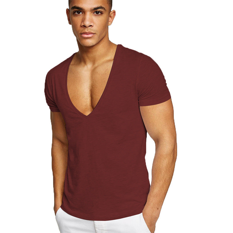 T-shirt à col en V profond pour homme