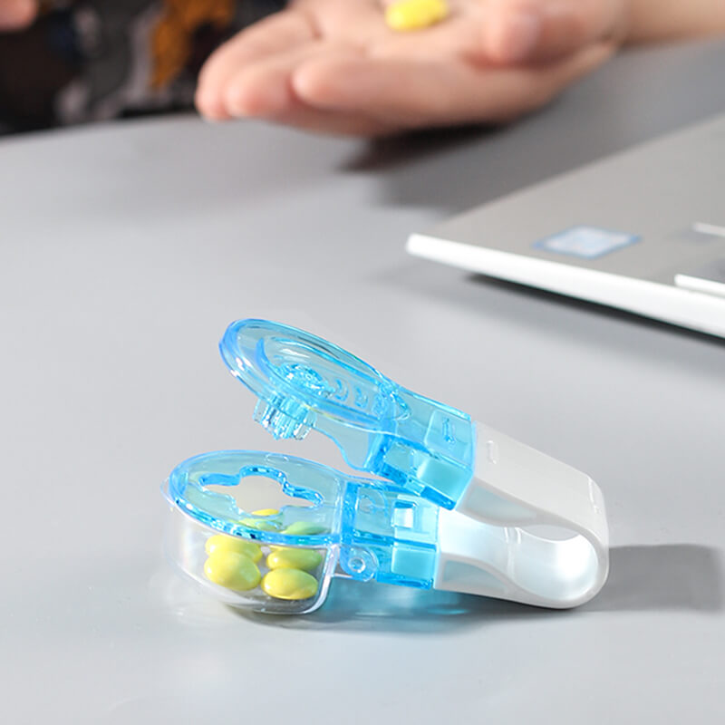 Accessoire de Médicaments Pratique pour Voyage Compact et Fonctionnel 4