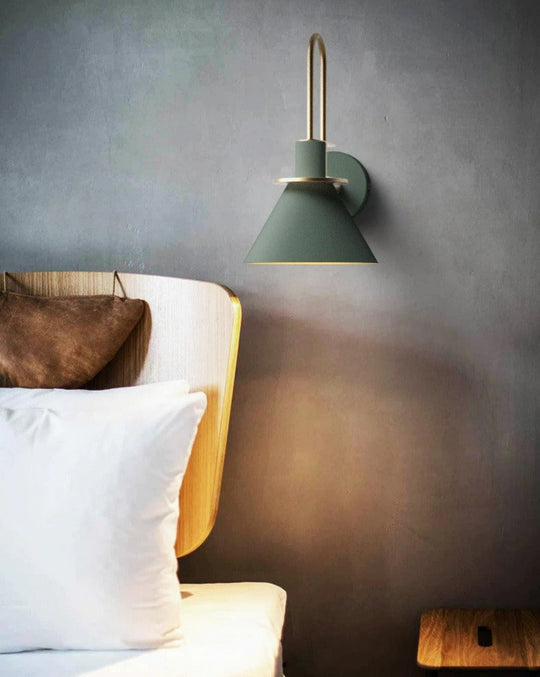 Applique Murale Design Moderne avec Accents Dorés pour Salle de Bain ou Chambre 8