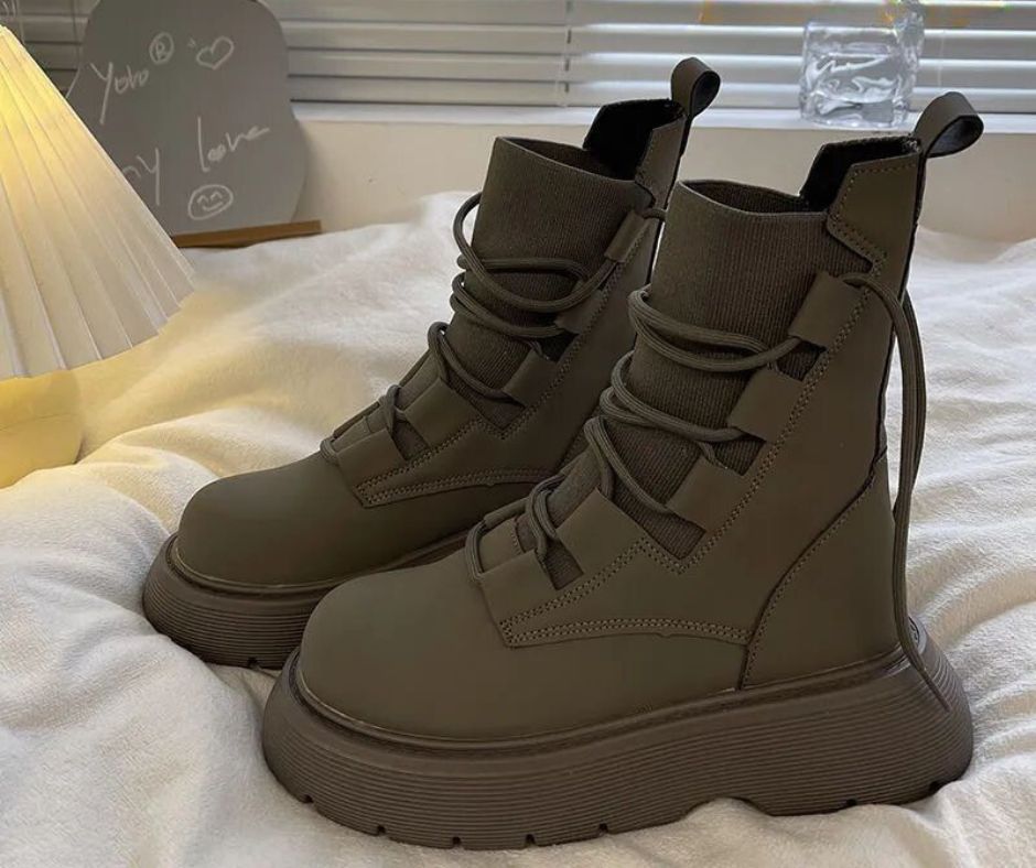 Bottes d'hiver pour femmes au design moderne 10