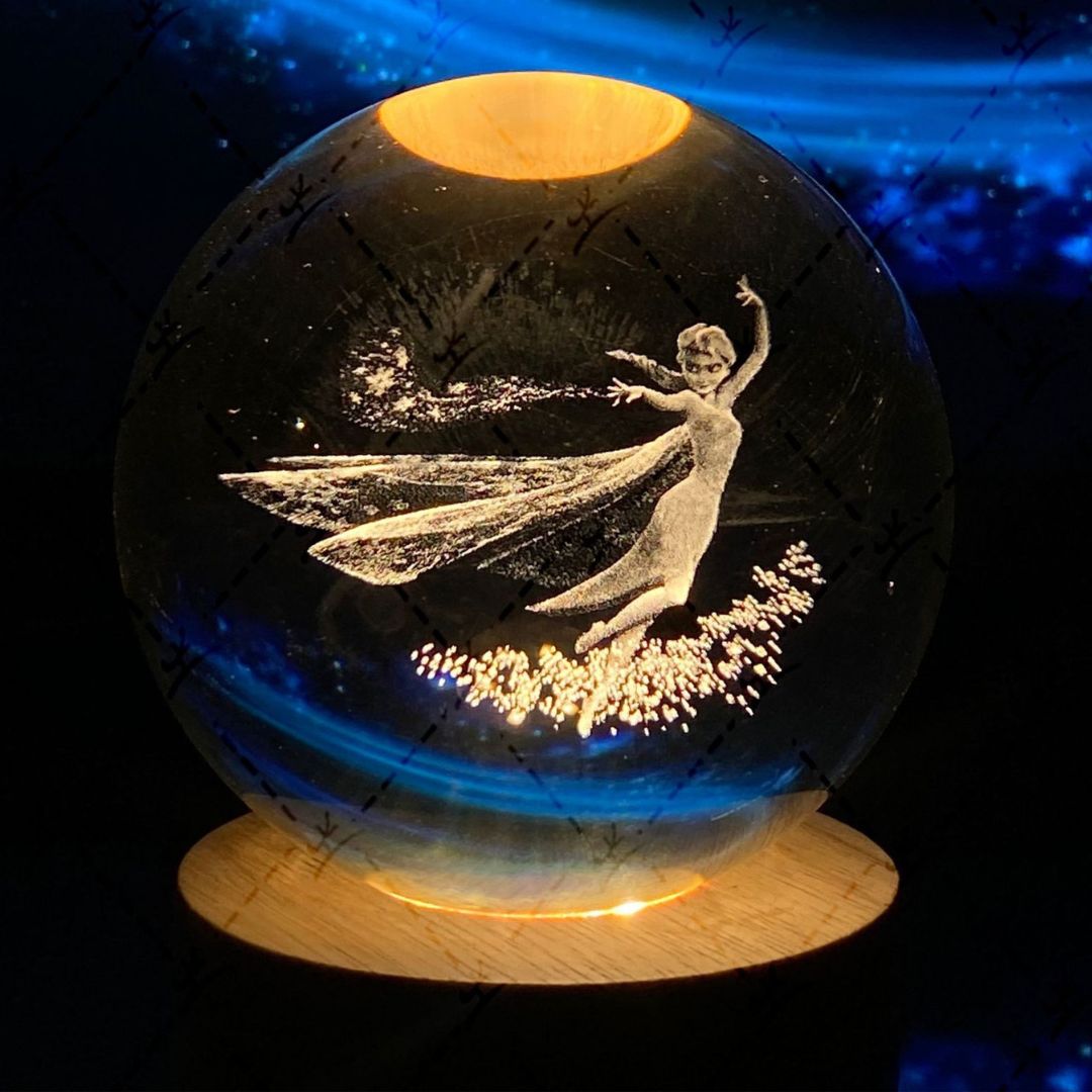 Boule de Cristal Lumineuse en Forme de Lune 9