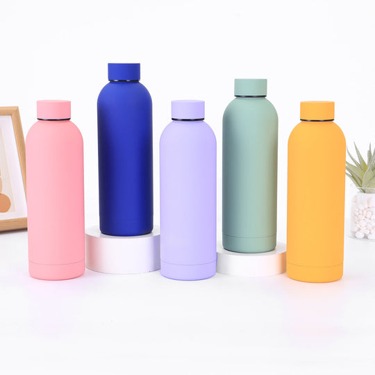 Bouteille Isotherme Femme Design Moderne 2