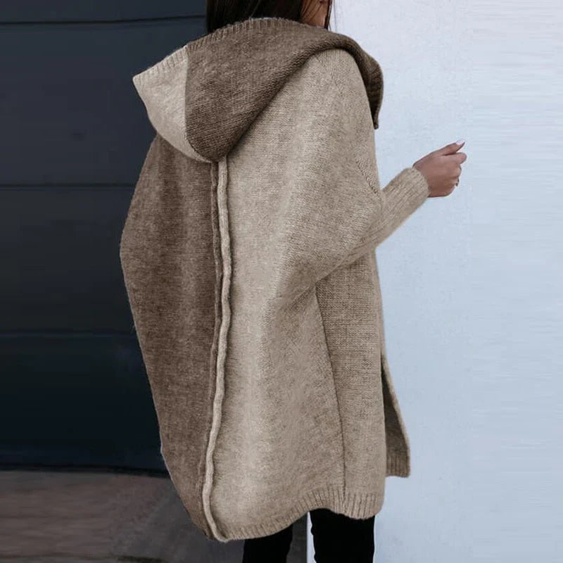 Cardigan à Capuche Oversized en Laine pour Femme 1