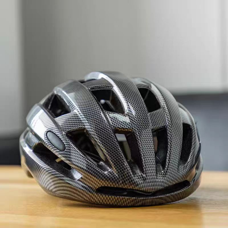 Casque de cyclisme léger ventilé avec ajustement réglable pour homme 3