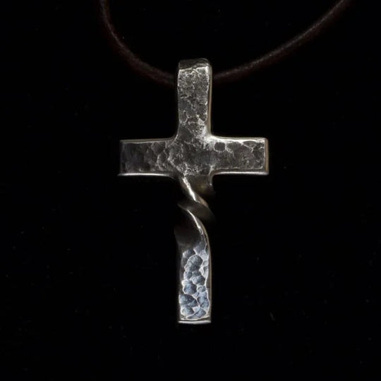 Collier Croix Fait Main Élégant 2