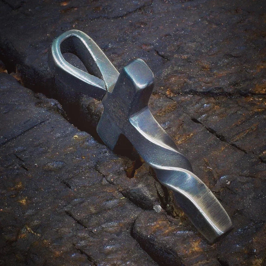 Collier Croix Fait Main Élégant 4