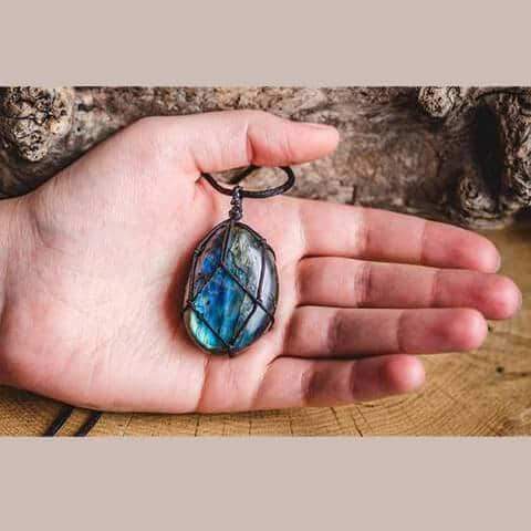 Collier Femme Pendentif Cœur de Dragon Mystique 4