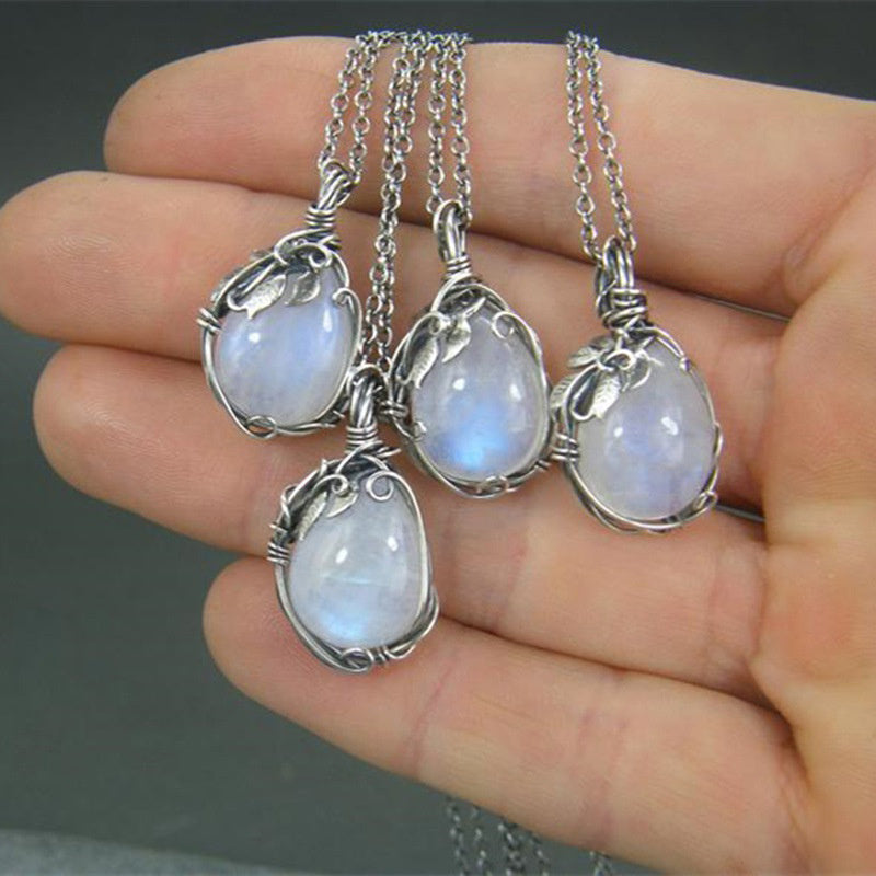 Collier Femme Rétro en Pierre de Lune Élégant 4