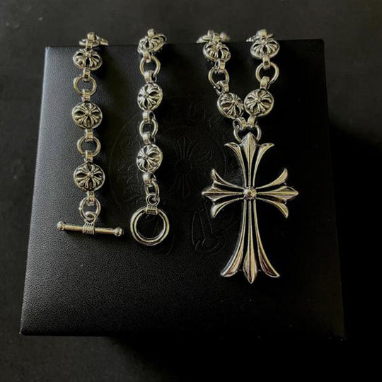 Collier Pendentif Croix Gothique Unisexe 3