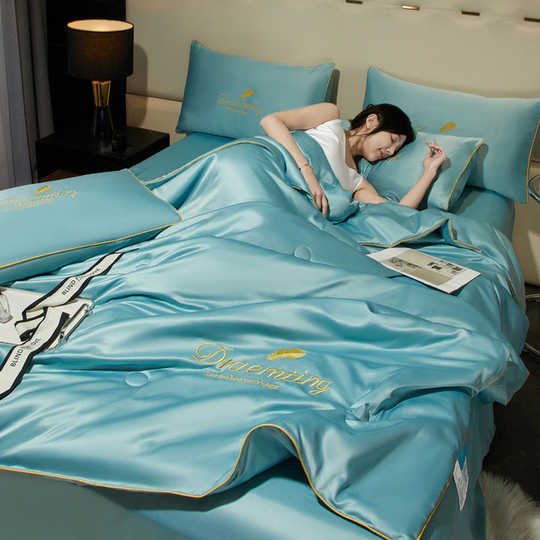 Couette Confortable Toute l'Année avec Régulation de Température 10