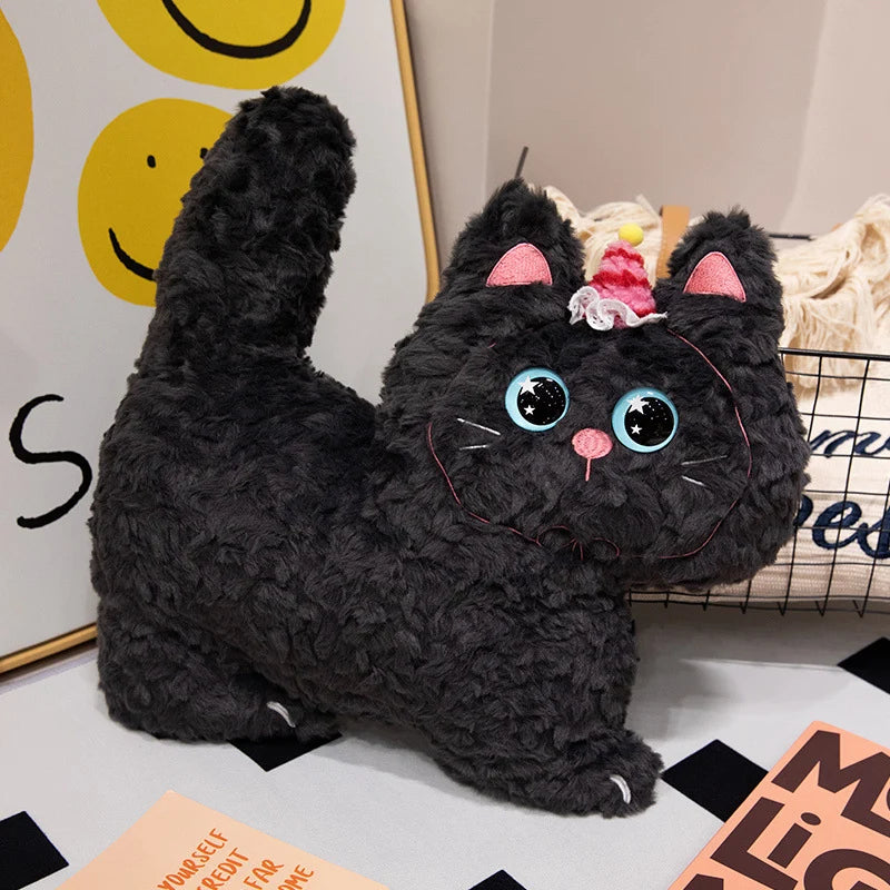 Coussin Chat Peluche Ludique et Confortable 10
