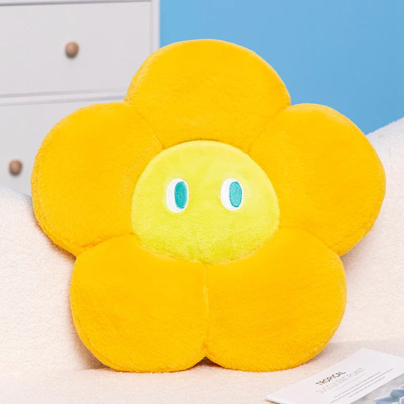 Coussin Chat Peluche Ludique et Confortable 22