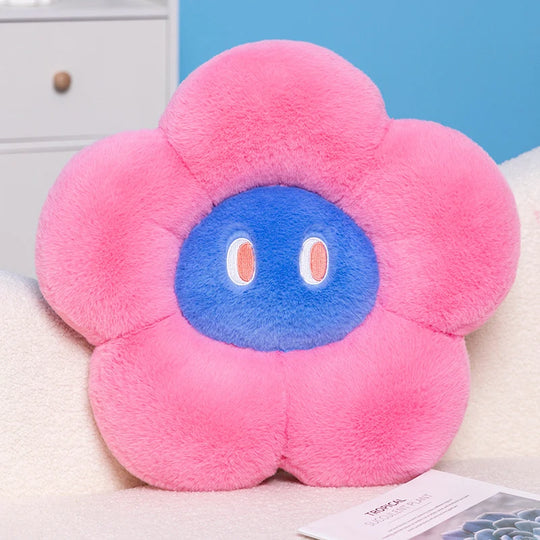 Coussin Chat Peluche Ludique et Confortable 6