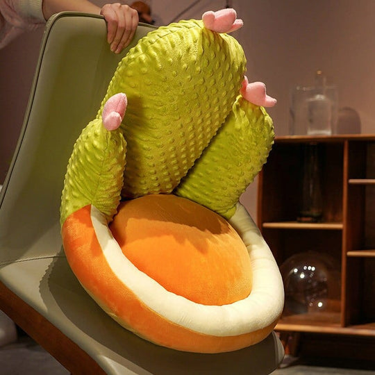 Coussin en forme de cactus pour un style ludique 5