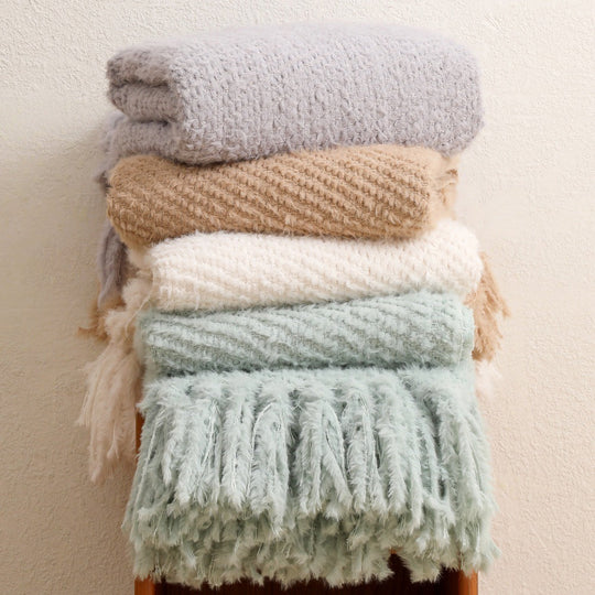 Couverture Douce et Texturée pour Femme Confort et Style 1