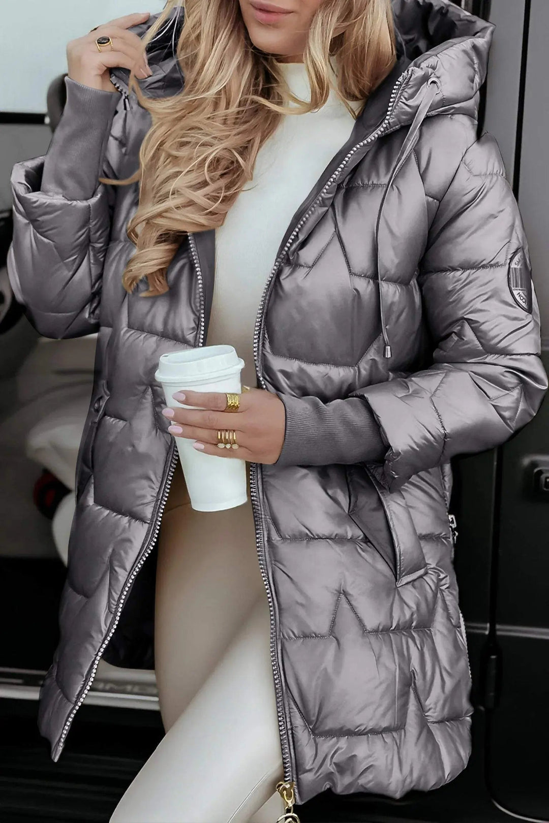 Doudoune Longue Femme Stylée avec Capuche 3