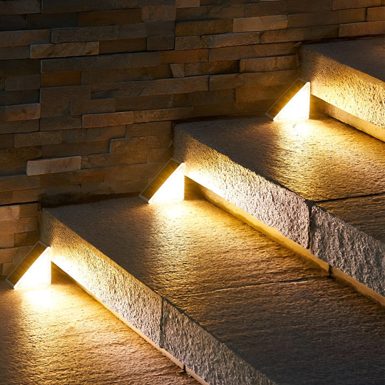Éclairage Solaire Extérieur d'Escalier Triangulaire Intelligent avec Autonomie Nocturne 0