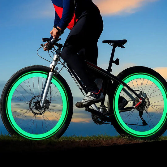 Éclairage Vélo LED Automatique Compact pour Balades Nocturnes - Lampe Vélo Puissante avec Activation au Mouvement 0