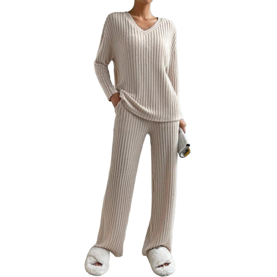 Ensemble Tricoté pour Femmes avec Design Minimaliste 0