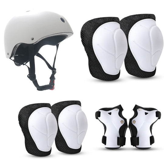 Ensemble de protection enfant avec casque et accessoires colorés 9