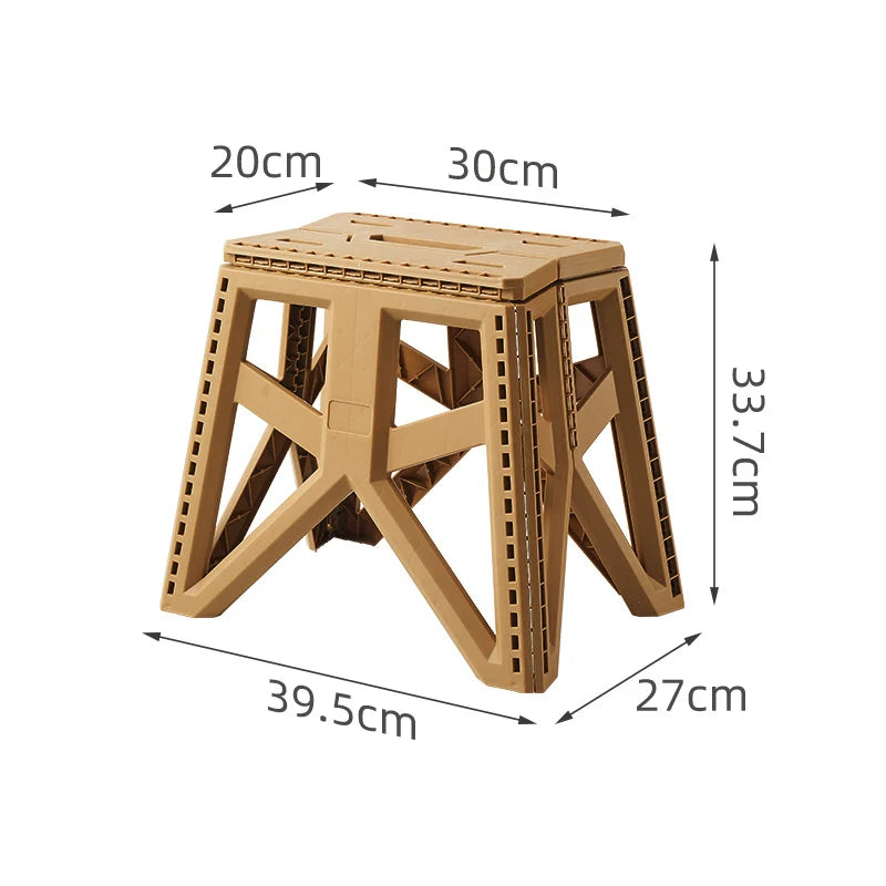 Escabeau pliable compact pour homme et femme pratique et stable 7