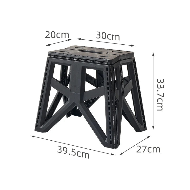 Escabeau pliable compact pour homme et femme pratique et stable 8
