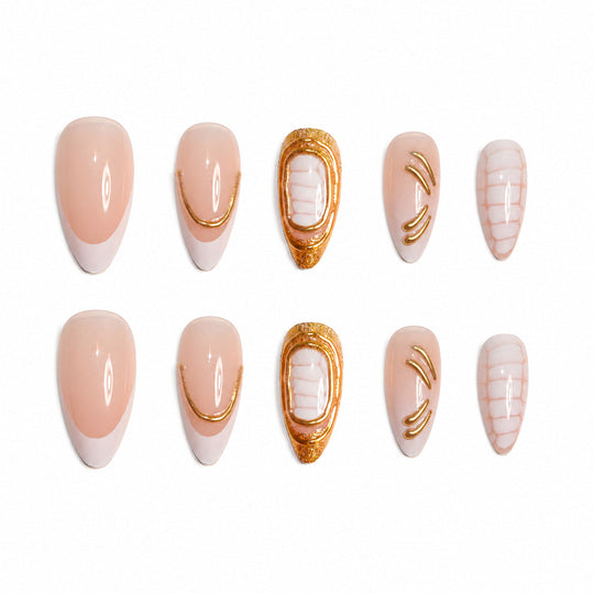 Faux Ongles Artificiels pour Femme Style Artistique avec Accents Dorés 3