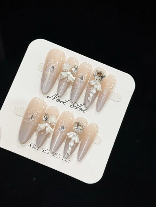 Faux Ongles Longs Décoratifs pour Femme Style Élégant 0