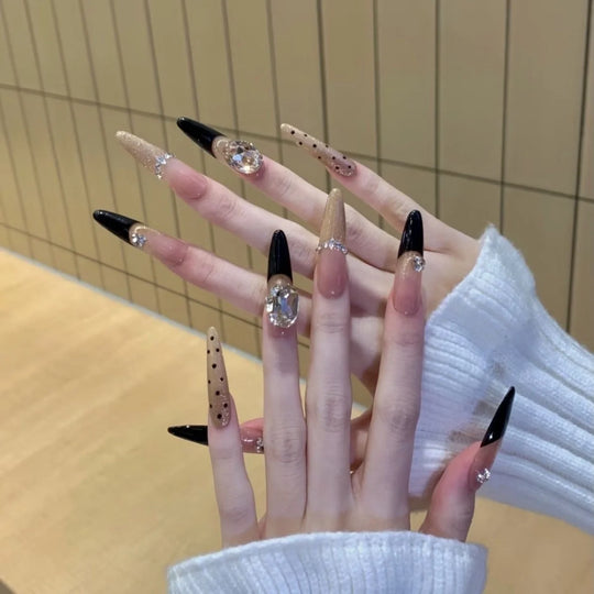 Faux Ongles Stilettos Glamour pour Femme 3