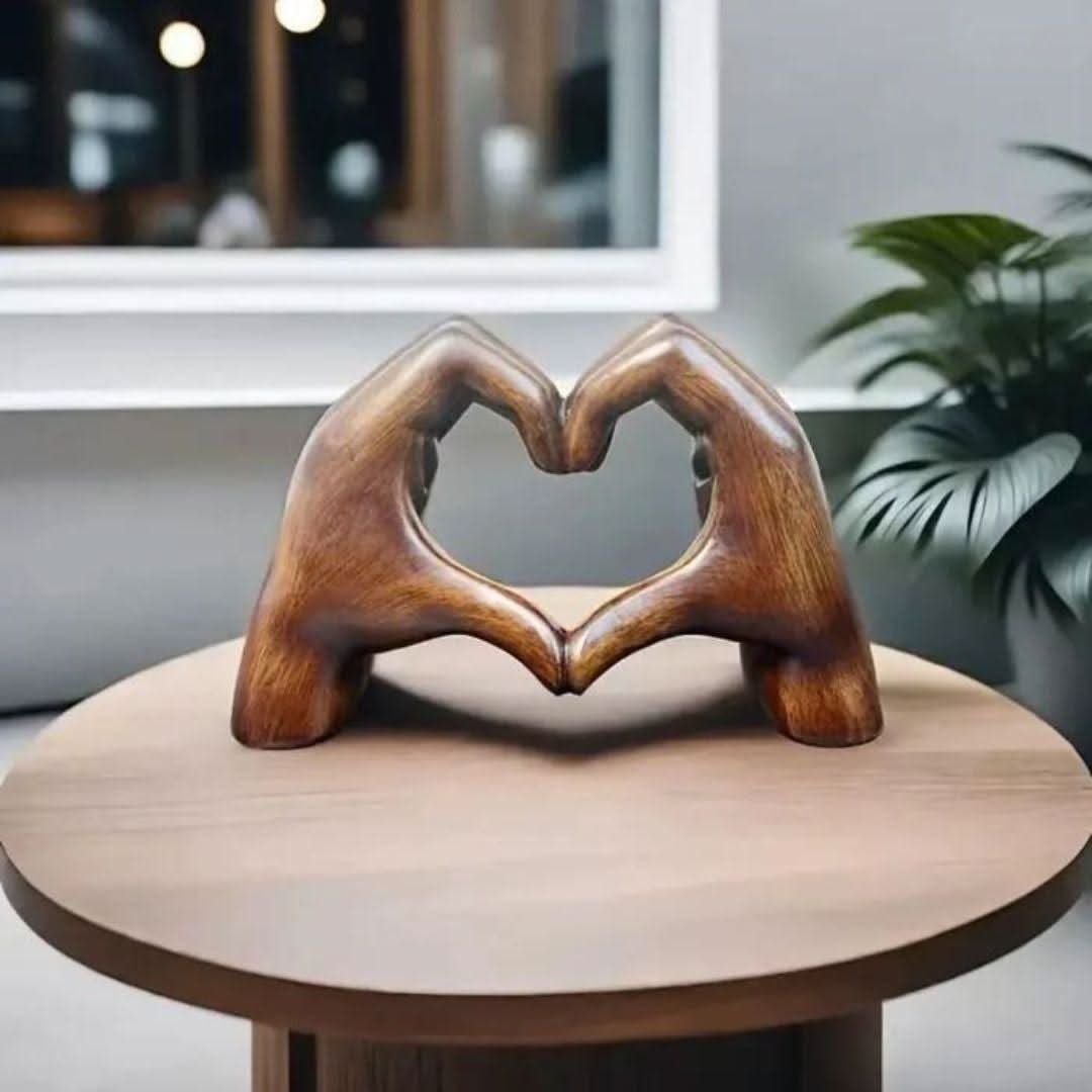 Figurine Décorative en Bois Artisanale 1
