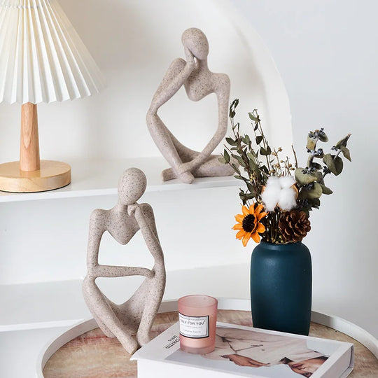 Figurine de Femme en Résine Décorative 4