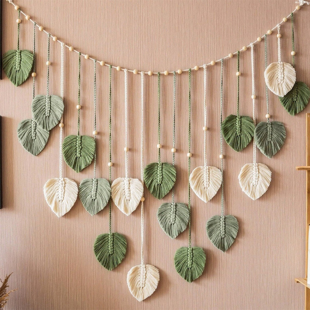 Guirlande de feuilles en macramé pour décoration intérieure 1