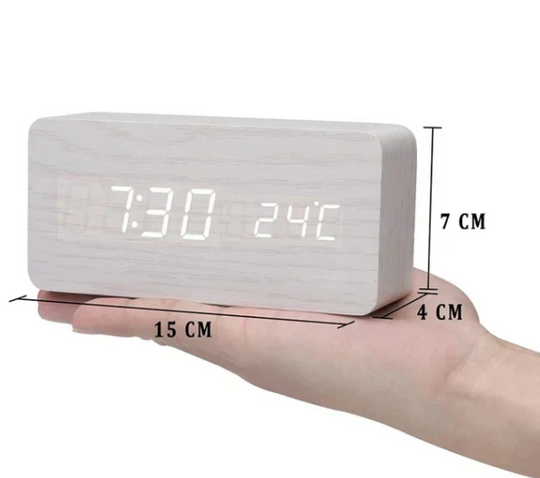 Horloge LED en Bois avec Activation Vocale 10