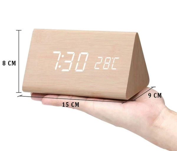 Horloge LED en Bois avec Activation Vocale 4
