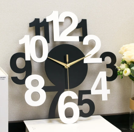 Horloge Murale Moderne en Métal Design Asymétrique 1