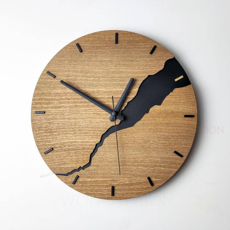 Horloge Murale en Bois Nordique Design Élégant 2