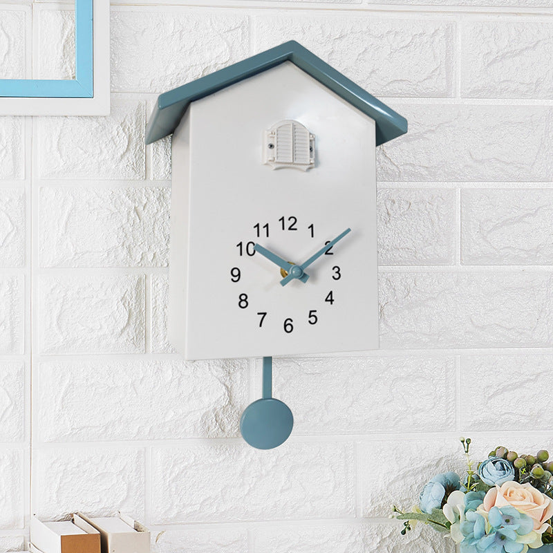 Horloge à coucou design maison créative pour intérieur 10