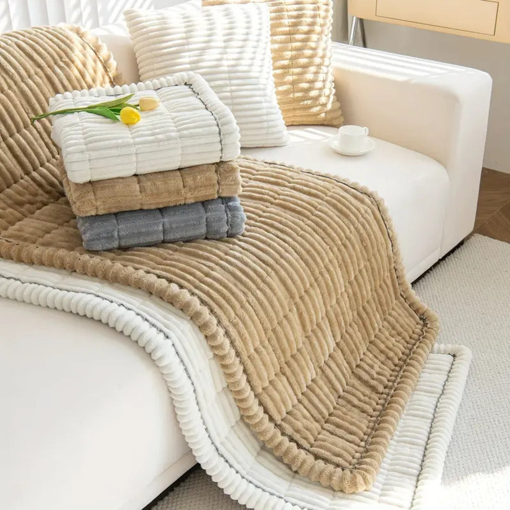 Housse de canapé à bords plissés pour un style chaleureux 5