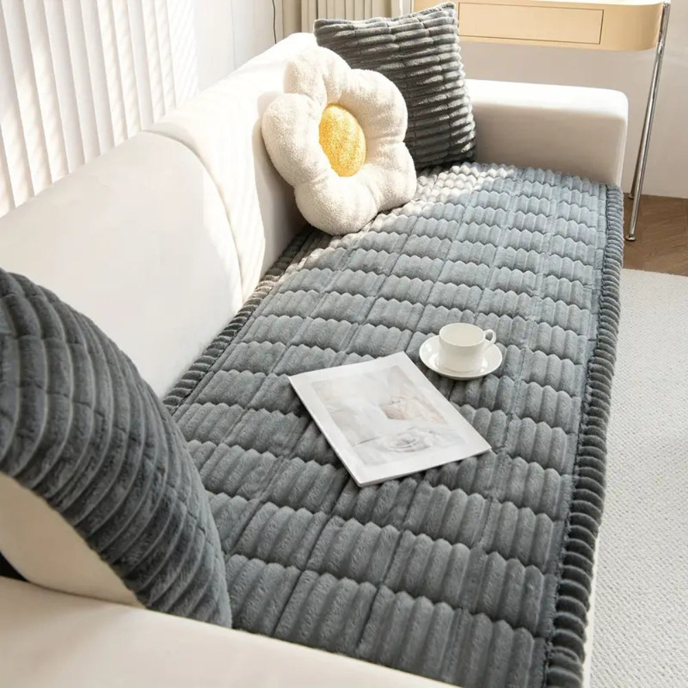 Housse de canapé à bords plissés pour un style chaleureux 8
