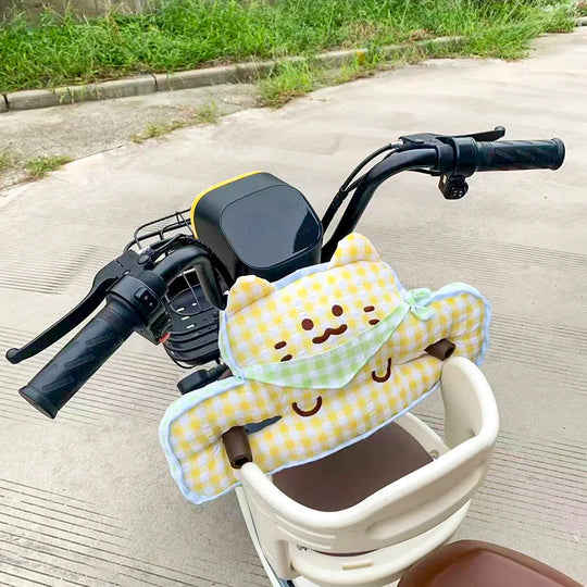 Housse de guidon pour trottinette électrique avec poignées chauffantes et motif chat 2