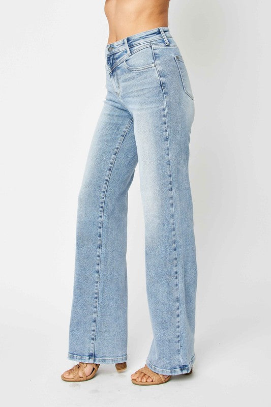 Jeans Retro Taille Haute avec Yoke Avant 4