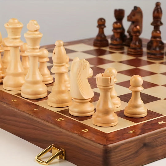 Jeu d'échecs en bois pliable avec pièces sculptées 2