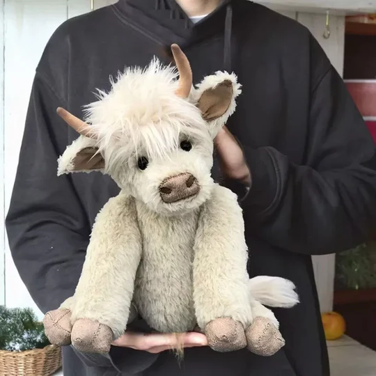 Jouet en peluche Highland Cow Hamish fait main 3