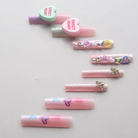 Kit de faux ongles à coller avec motifs cœur pour femme 2
