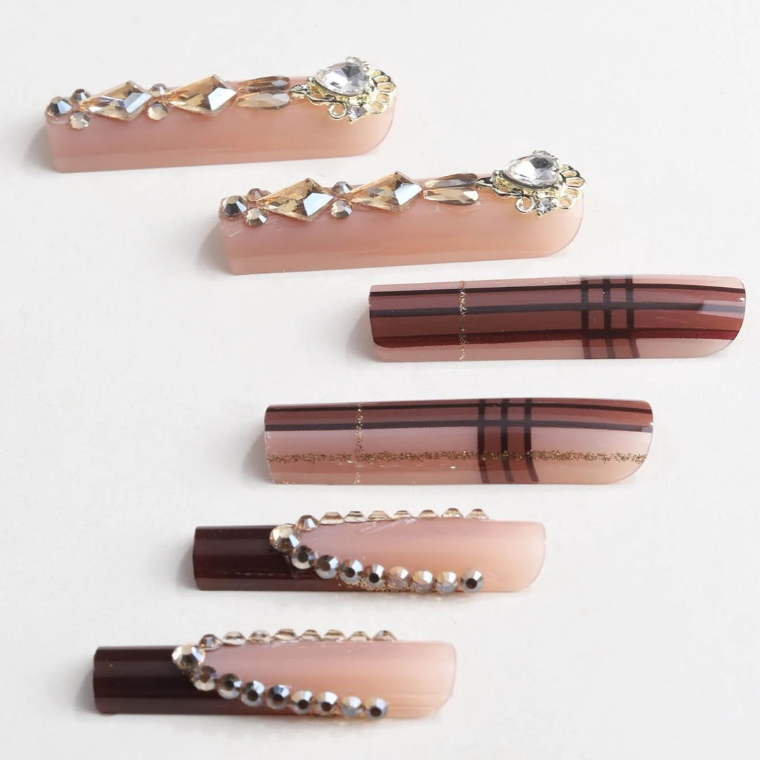 Kit de faux ongles décoratifs 3D pour femme style créatif 3