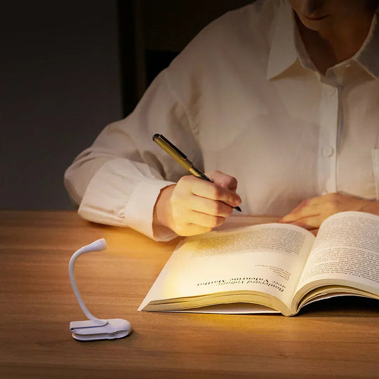 Lampe de Lecture LED Rechargeable à Clip 2