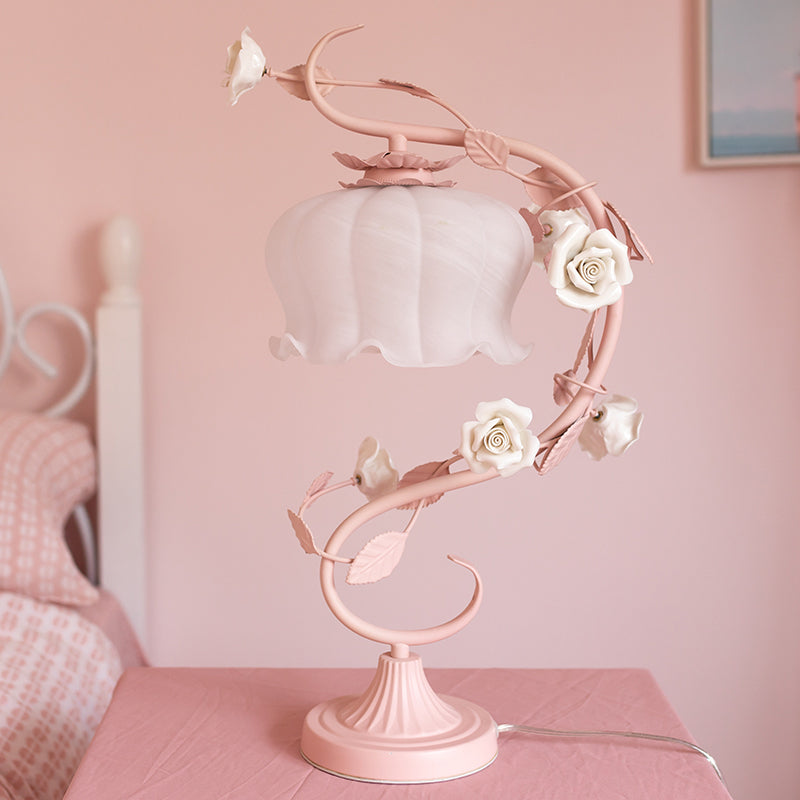 Lampe de Table Fleurie Design Romantique 2