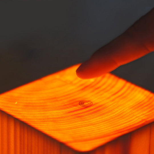 Lampe de Table LED Tactile en Bois 1