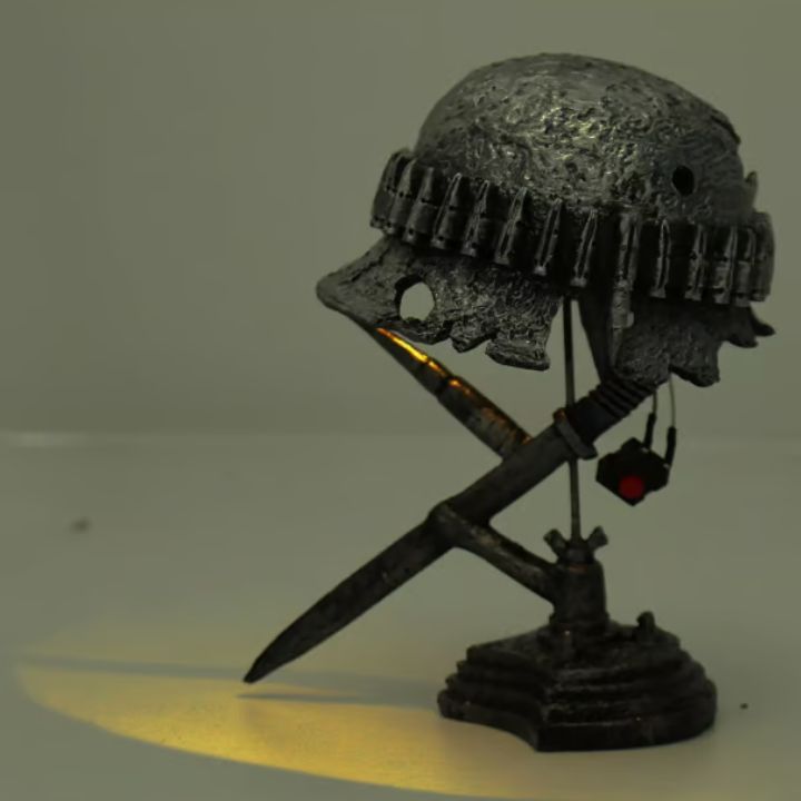 Lampe de Table Vintage Casque Inspirée d'un Militaire 7