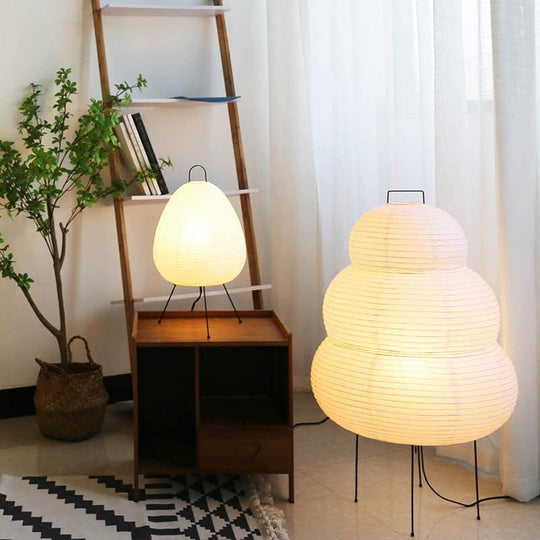 Lampe en papier d'inspiration japonaise 1